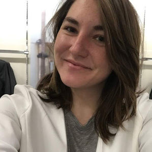 Meet your Posher, Caitlin